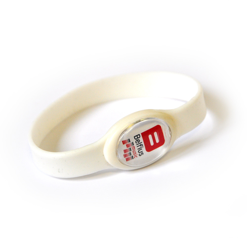 Egyszerű, ám mégis ötletes reklámajándék: a szilikon karkötő